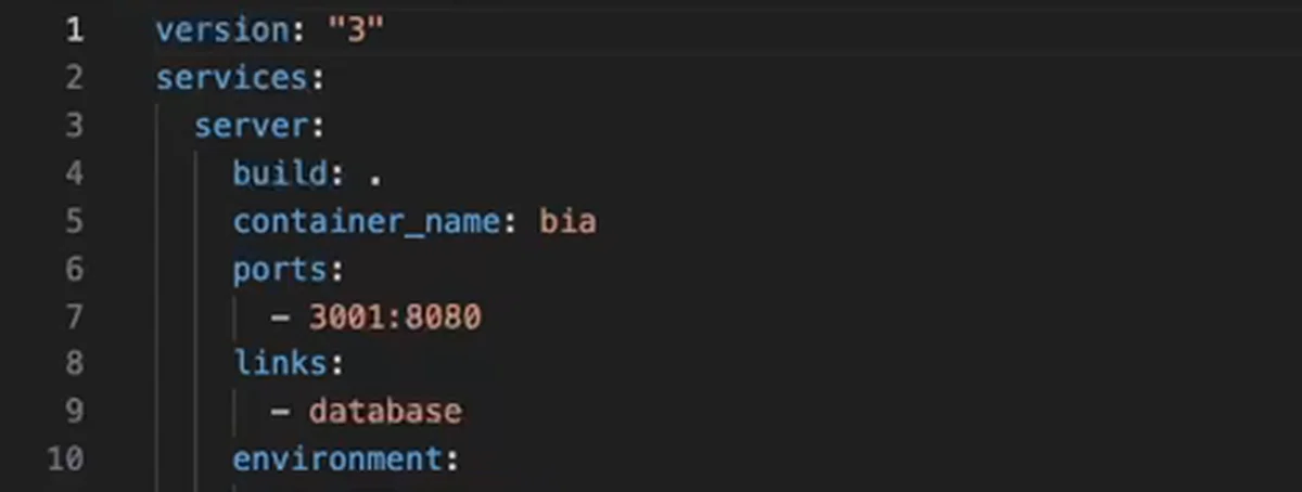docker-compose.yml do projeto, com o serviço server e a linha de portas 3001:8080